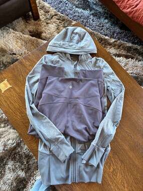 Lululemon Hoodie Jacket & High-Rise Leggings Set //Size: 4
